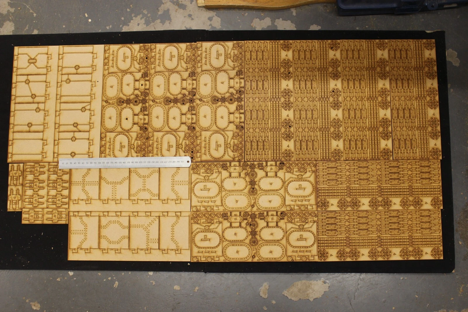 laser cut model kit 28mm wargaming space ship corridor set 1 - Image 6